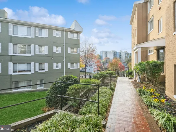 725 Brandywine St SE APT B3, Washington, DC 20032