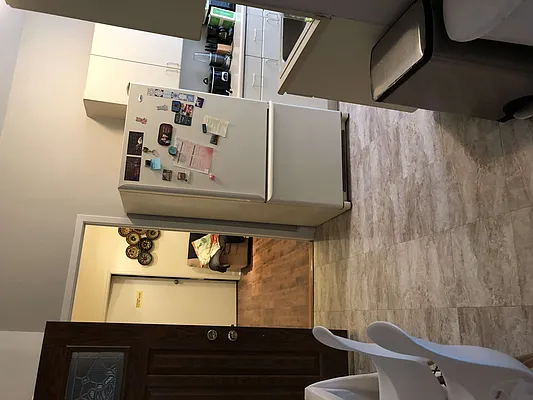Rented by Metropolis International Realty Inc. | media 8