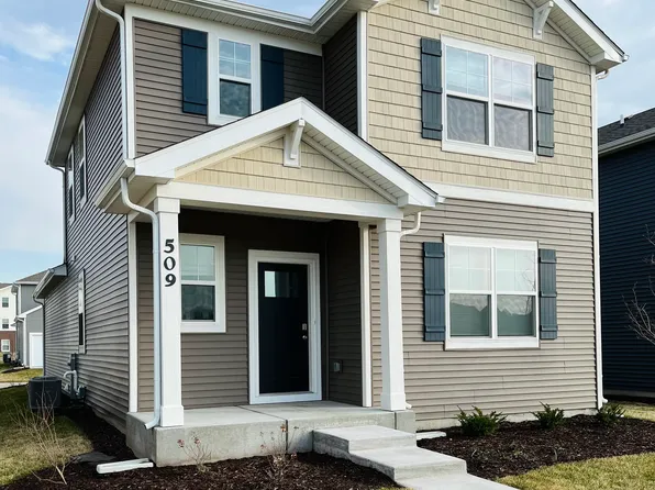 509 Oak Opening Dr, Stoughton, WI 53589