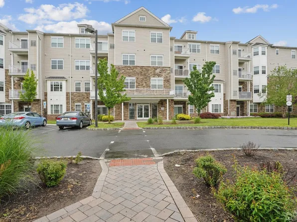 146 Tower Blvd, Piscataway, NJ 08854