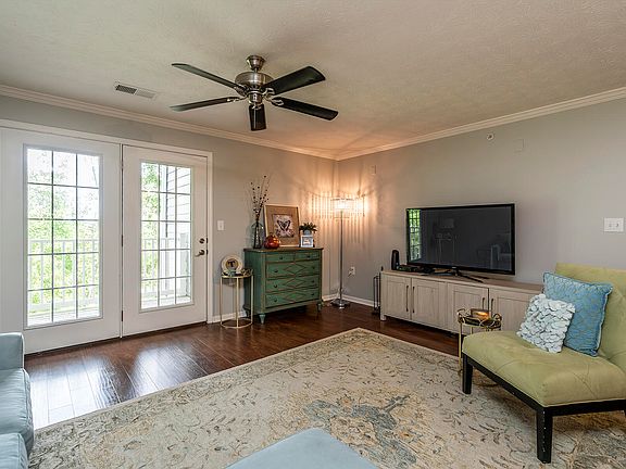 5th image of 2312 Remington Way APT 3206