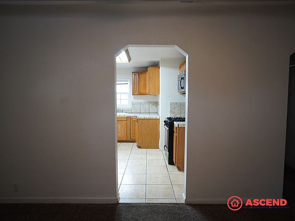 5th image of 1111 Wilson Ave