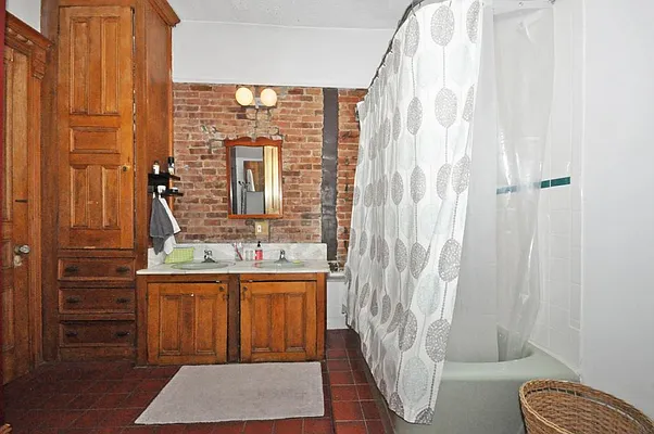 Rented by Corcoran | media 6