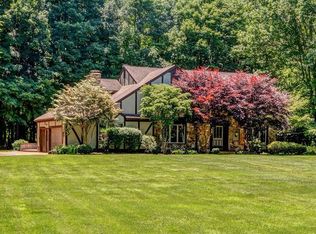 8350 Kingwood Dr, Mentor, OH 44060