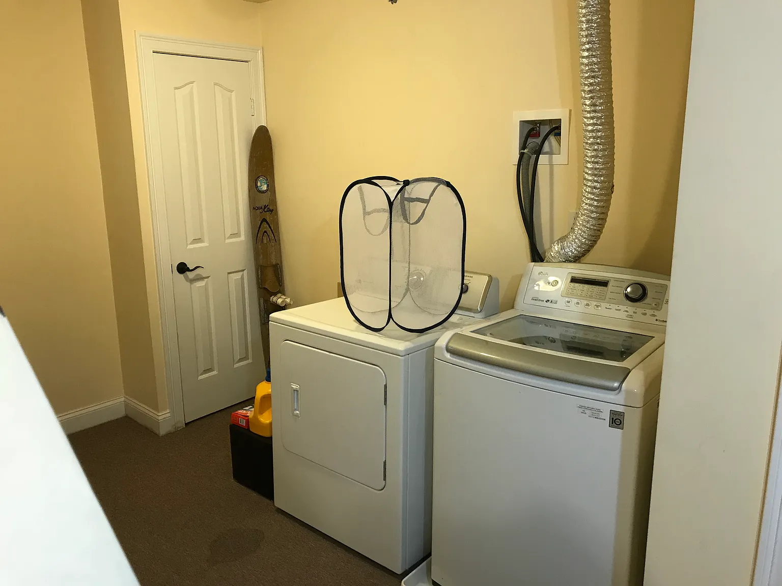 3 bed, 2.5 bath, 1735 sqft, $1,800 — Photo 2