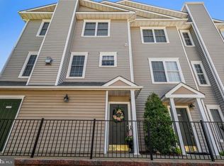4533 Superior Sq, Fairfax, VA 22033