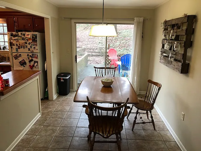 1403 Short Ave — Photo 5