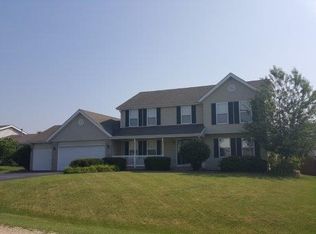 10917 Meadowsweet Ln, Roscoe, IL 61073