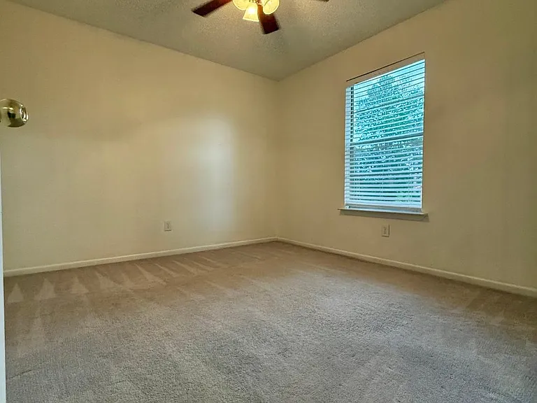 779 English Ln — Photo 10