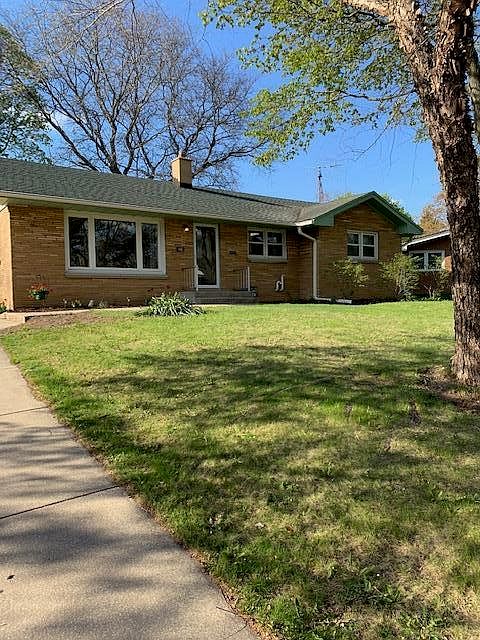 1st image of 112 Brookdale Dr