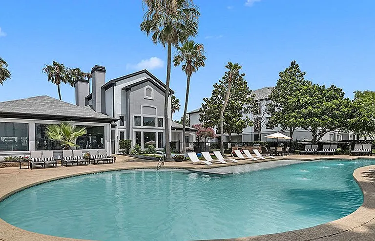 The Palms at Clear Lake Apartments — Photo 23