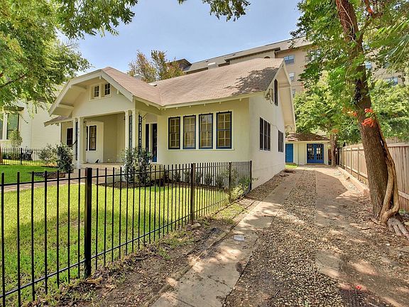 2nd image of 903 Shoal Cliff Ct