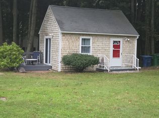 41 Gallup Ln, Waterford, CT 06385