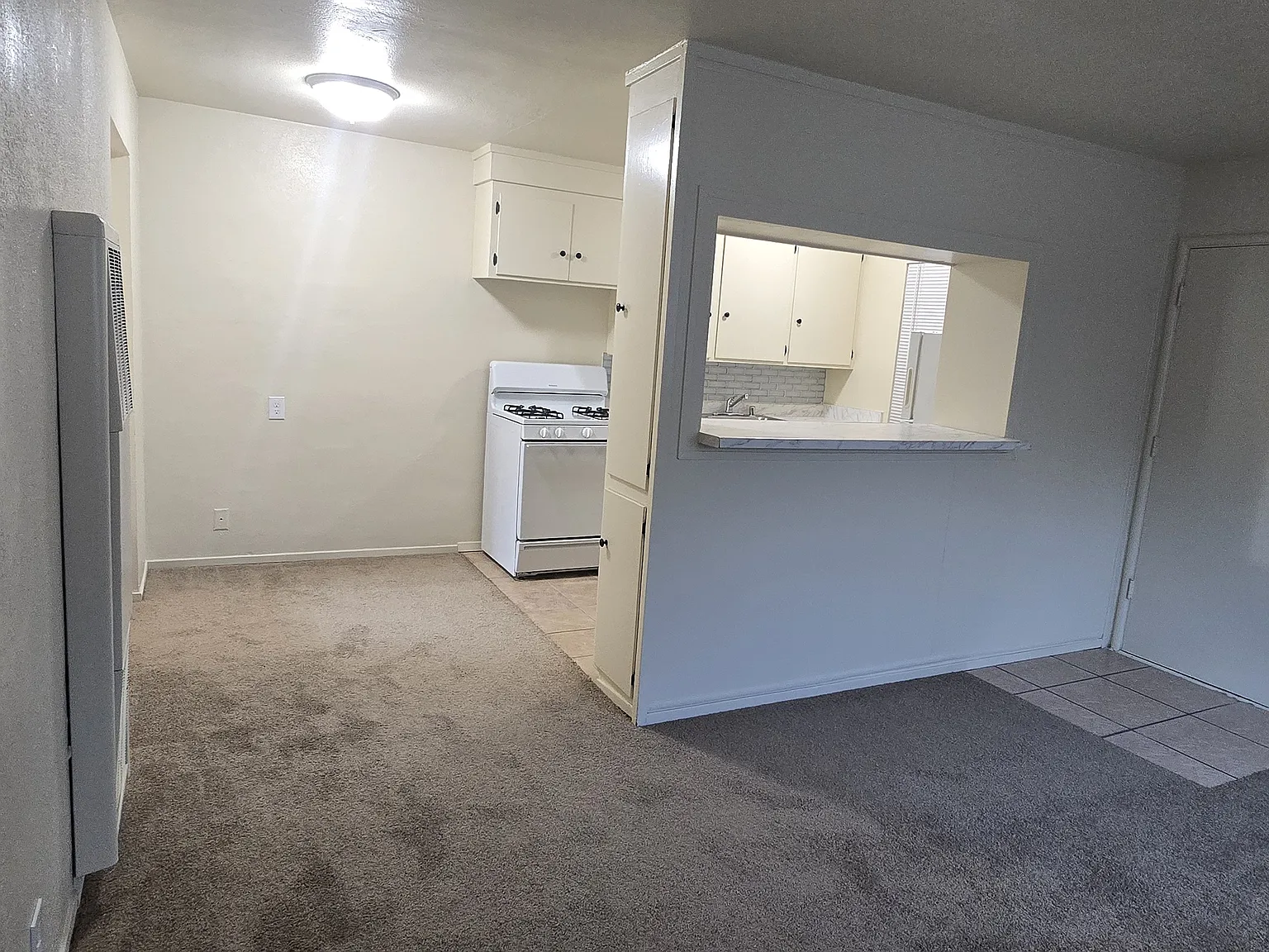 1 bed, 450 sqft, $1,300 — Photo 1