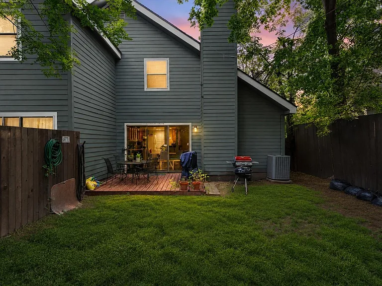 2414 Jones Rd — Photo 24