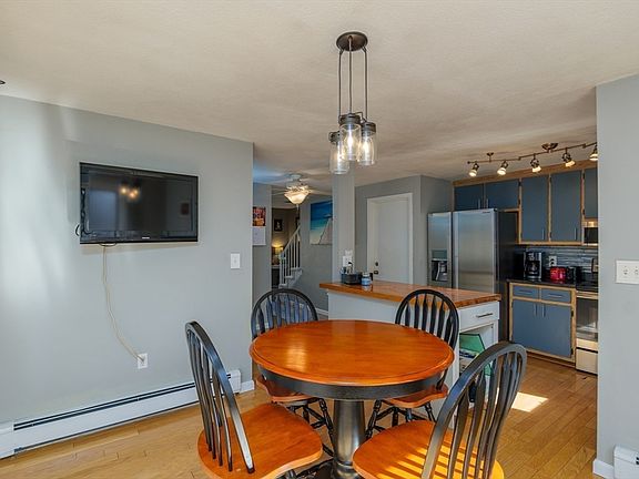 5th image of 66 Casablanca Ct
