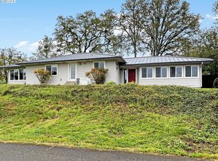 530 Pear St, Oakland, OR 97462