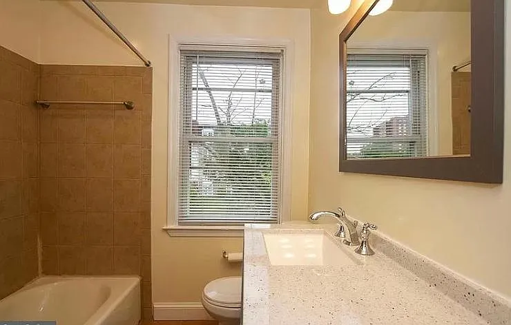 908 Fairmount Ave — Photo 11