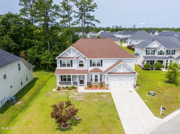 134 Saw Grass Drive, Maple Hill, NC 28454