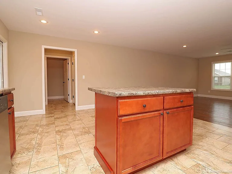 1752 Voyager Ct — Photo 11