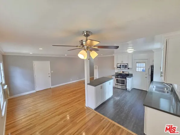 5329 Vantage Ave APT 3, Valley Village, CA 91607