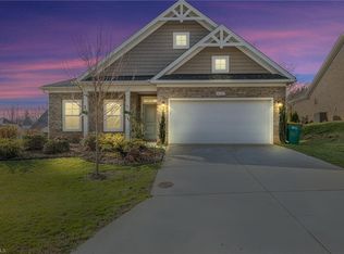 6150 Barrington Oaks Dr, Clemmons, NC 27012