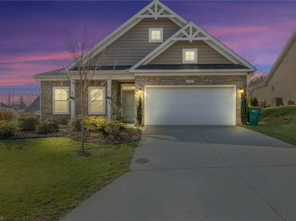 6150 Barrington Oaks Dr, Clemmons, NC 27012