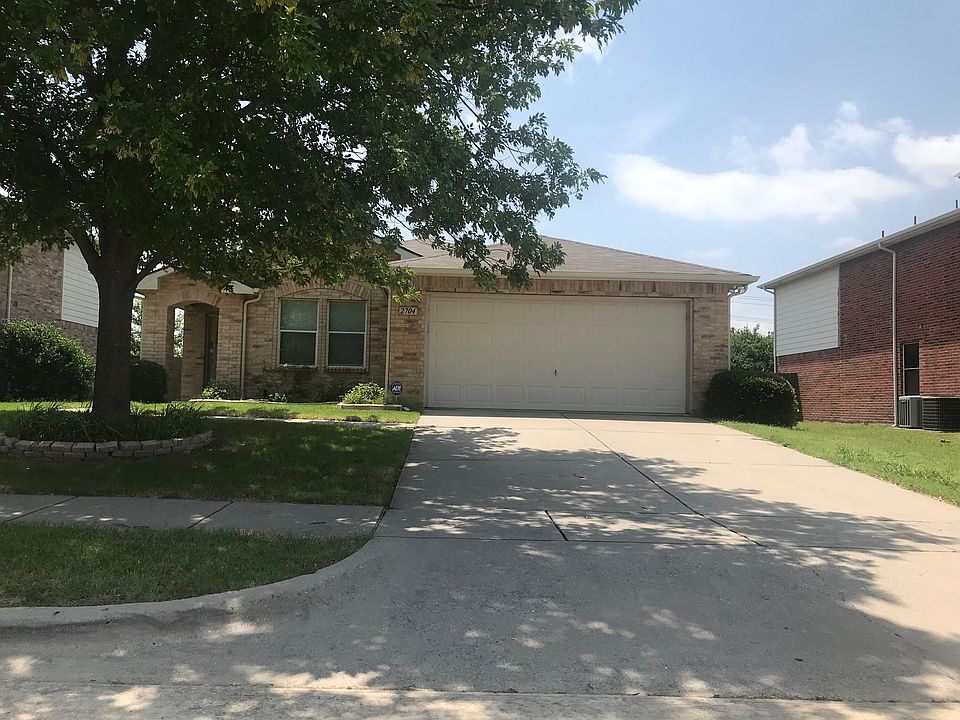 1st image of 2704 N Wavecrest Ct