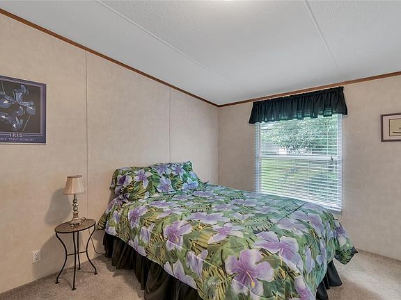 4th image of 124 Oak Hills Dr