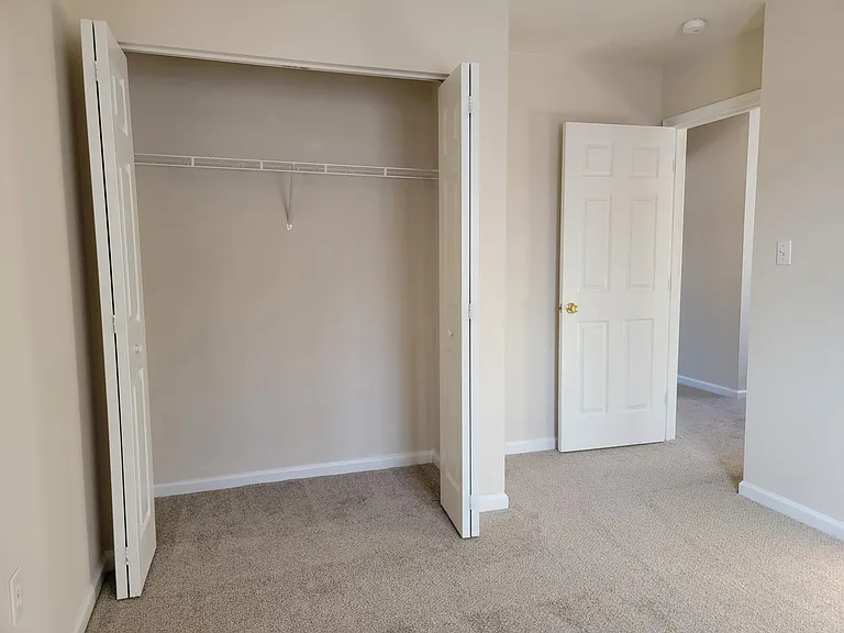 673 Rockwood Dr — Photo 15