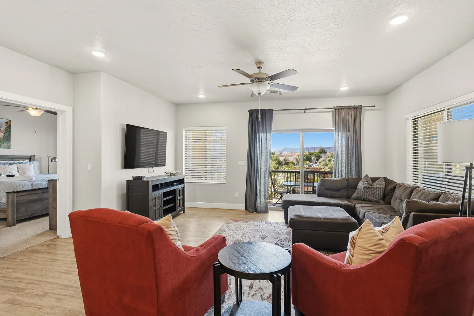 4 bed, 4.0 bath, 2421 sqft, $4,209 — Photo 1