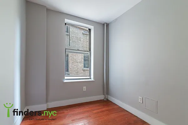 Rented by Clove Realty LLC | media 24