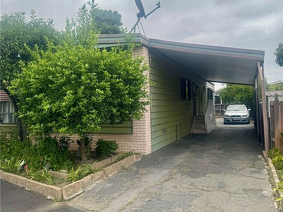 3rd image of 12700 Elliott Ave #406