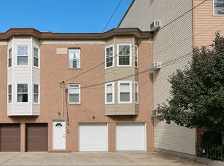 136 Morris St FLOOR 2, Jersey City, NJ 07302