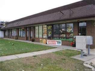 17900 E Thirteen Mile Rd, Roseville, MI 48066