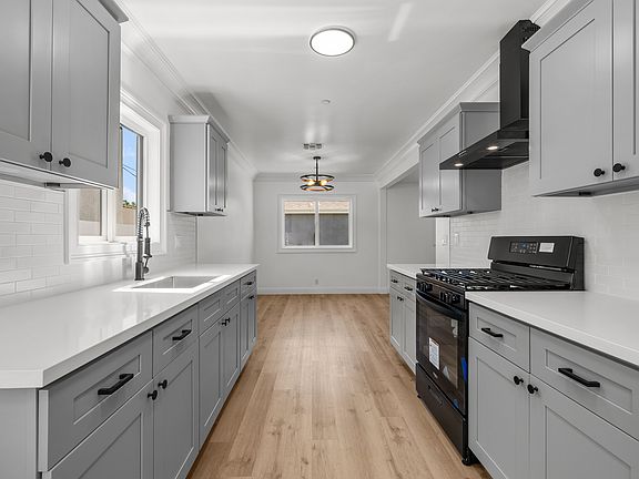 4th image of 17824 Tribune St
