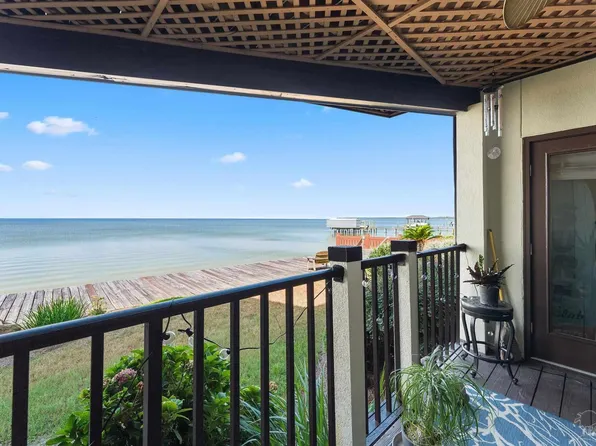 114 Baybridge Dr, Gulf Breeze, FL 32561
