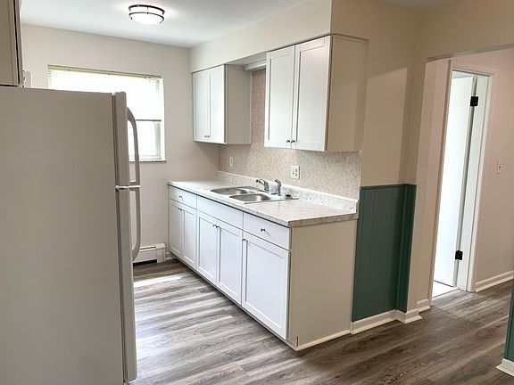 4th image of 613 Pike St #2