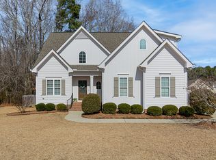 1205 Autumn Grove Ct, Fuquay Varina, NC 27526