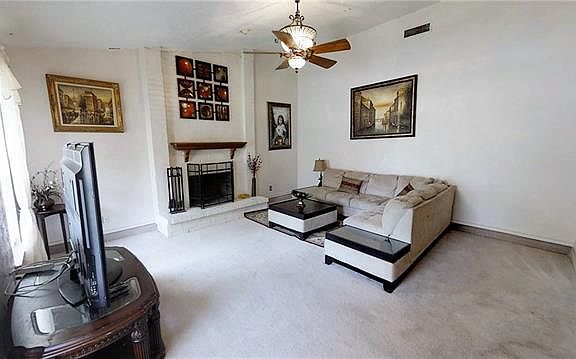 3rd image of 1710 Leicester St