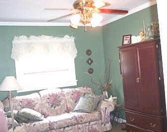 5th image of 209 N Dunn Ave