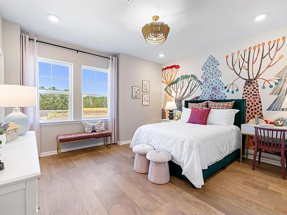 5th image of 80 Barrie Ct