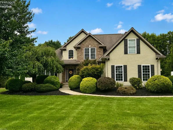 7996 Rice Rd, Amherst, OH 44001