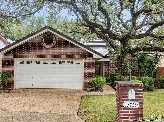 2nd image of 13759 Bluff Villas Ct