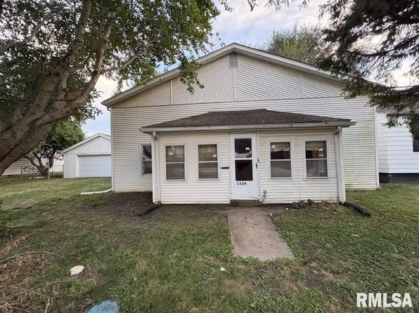 1324 Black Ave, Springfield, IL 62702