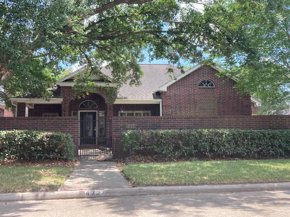 4727 Cashel Castle Dr, Houston, TX 77069