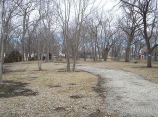 429 E 5th St, Pomona, KS 66076