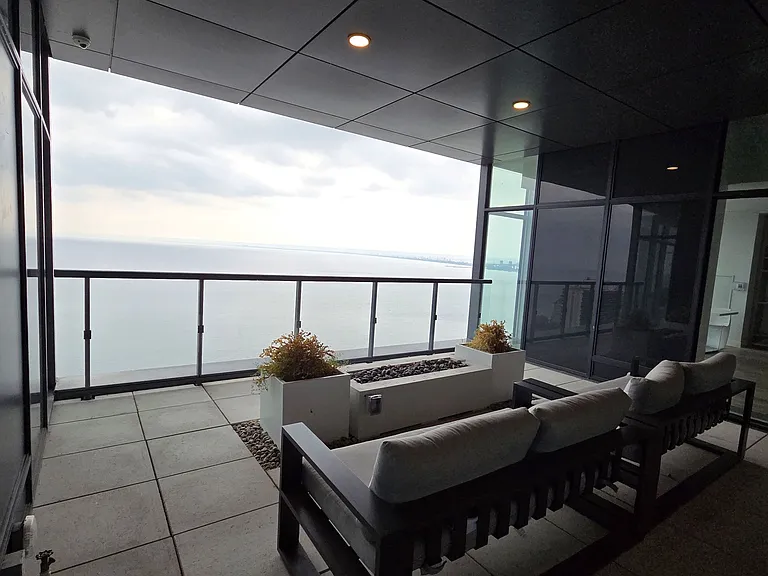 370 Martha St #301 — Photo 29