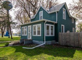 206 Central Ave S, Mapleton, MN 56065