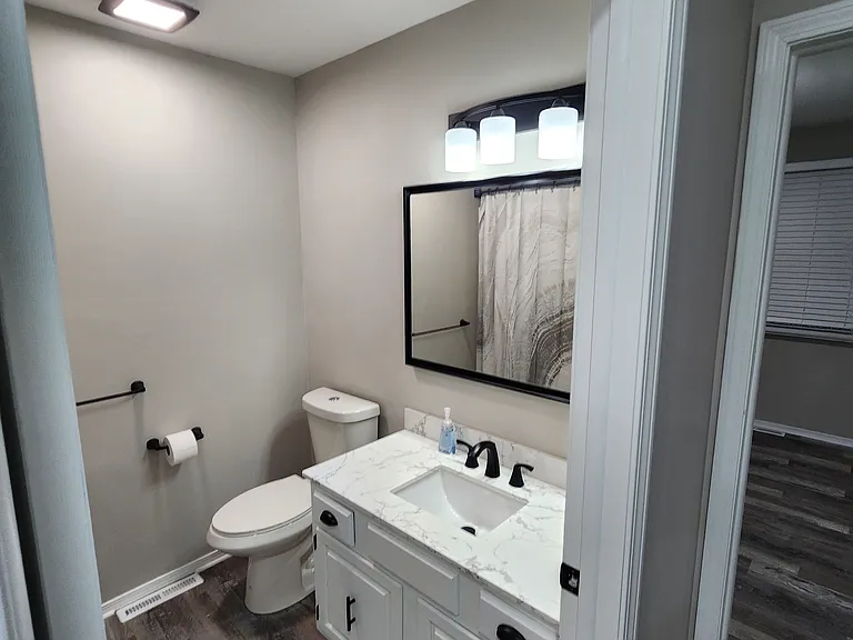 3224 S Walnut St — Photo 6